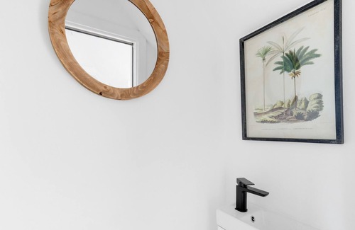 Tolworth Apartment | Ewell Modern Design 2 Bedroom Apartment - Surbiton