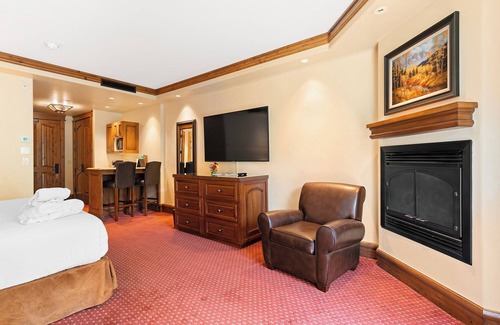 Vail Hotel | Excellent Choice! Spacious Unit with Mountain View, Near Gondola One