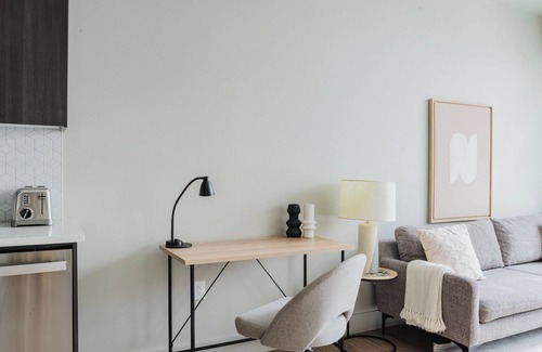 Squire Park Apartment | Excellent First Hill 1BR w/Gym, BBQ & Rooftop Lounge, by Blueground