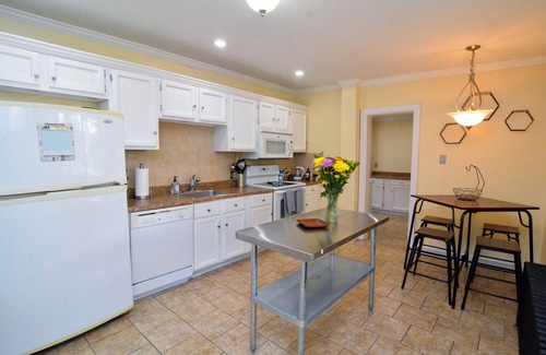 Bethlehem House | Excellent Location, Family Friendly, Walk to Main St, Close to everything