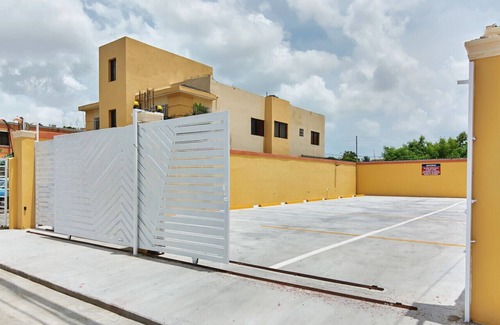Corales del Sur Hotel | Excellent Single Room 1 Double Bed Free High Speed Wireless & Wired Intenert