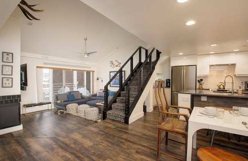 Winter Park Condo | Exceptional 3 bedroom sleeps 10 on Main St in downtown