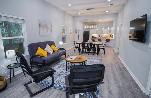 Near East Side Cottage | Exceptional 5BR So Close to Riverwalk and Downtown