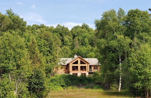 Atlantic Mine House | Exceptional Log home on Lake Superior - Near Houghton and Hancock MI
