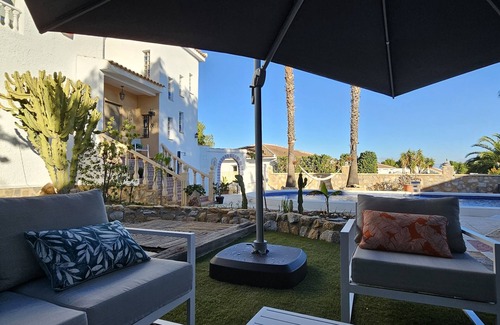 Pinar de Campoverde Villa | Exclusieve 4-bedroom Villa aan de Costa Blanca met Privé Zwembad