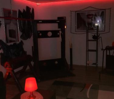 Rohrbach Apartment | Exclusiv-Mietapartment (BDSM)-Heidelberg