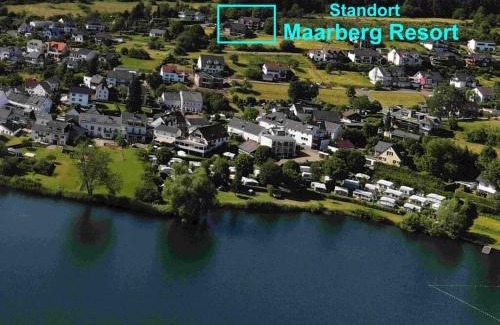 Schalkenmehren House | Exclusive apartment with panoramic lake view