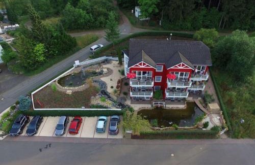 Schalkenmehren House | Exclusive apartment with panoramic lake view