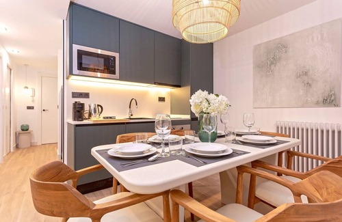 Centro - Sagrario Apartment | Exclusive Apartment in Granada Center. Alhondiga II