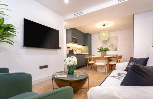 Centro - Sagrario Apartment | Exclusive Apartment in Granada Center. Alhondiga II