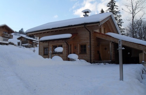 Annaberg im Lammertal Ski Chalet | Exclusive, new, very spacious house, in a prime location on the slopes! Book NOW