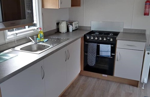 Newquay House | Exclusive comfort 3-bedroom caravan @ Newquay, UK