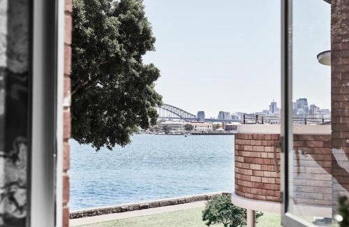 Darling Point Apartment | Exclusive Darling Apt Harbour View Balcony