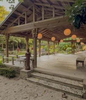 Homestead Apartment | Exclusive Lake Tiny House in Beautiful Japanese Garden