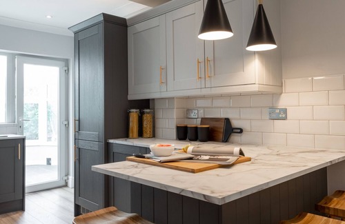 Olton House | Exclusive Large Luxury House - Sleeps 9 - Five mins to NEC, BHX, Resorts World