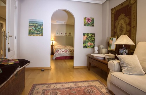 La Marina Apartment | EXCLUSIVE LUXURY 5 star 170 sq m LARGE PENTHOUSE APARTMENT & 2 BEDROOM SUITES