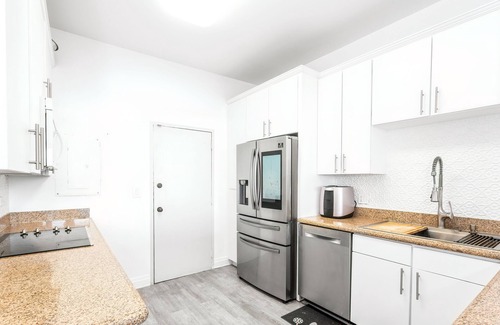 Northeast Coconut Grove Condo | Exclusive Oceanfront Penthouse in Coconut Grove with Free Valet Parking