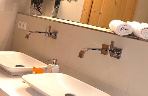 Bramberg am Wildkogel Ski Chalet | Exclusive ski chalet in a sunny location with fantastic views