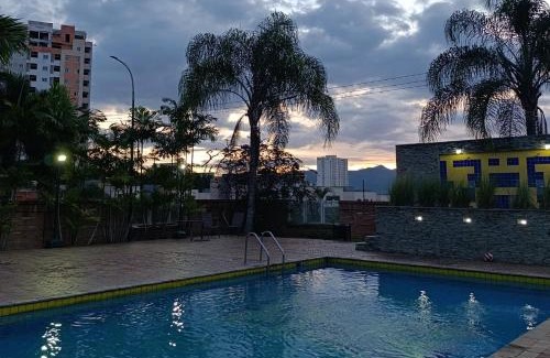 Naguanagua Apartment | Exclusivo Apartamento con Piscina y Wi-Fi