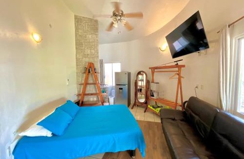 Puerto Angel Villa | Exclusivo Bungalow frente a la playa, alberca nueva con vista infinita al mar, 8 hermosas playas cercanas, terraza con cama de playa y espectacular vista al océano pacífico! Nómadas digitales Starlink WiFi 203 mbps