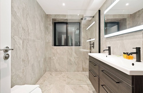 Camden Town Apartment | Executive 1 & 2 Bed Apartments in the Heart of London, Free WiFi by City Stay London