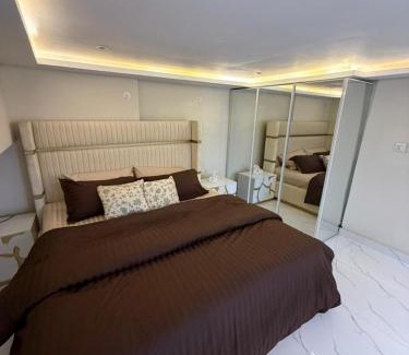 Lahore Apartment | Executive 1BHK Amanah Mall CentralLahore SelfCheckin