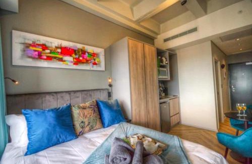 Cape Town City Centre Apartment | Executive City Micro Living in Long Street at One Thibault