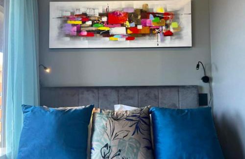 Cape Town City Centre Apartment | Executive City Micro Living in Long Street at One Thibault