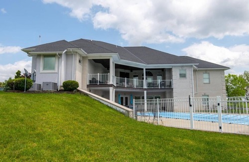 Otterbien Home House | Executive home on acreage and on a golf course.