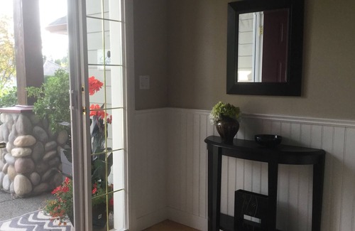 Courtenay House | Executive rancher in Crown Isle available for seasonal rental