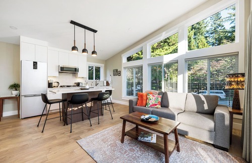 Crescent Beach Apartment | Executive Suite! Luxurious space w/private deck. Stroll to shops & restaurants.