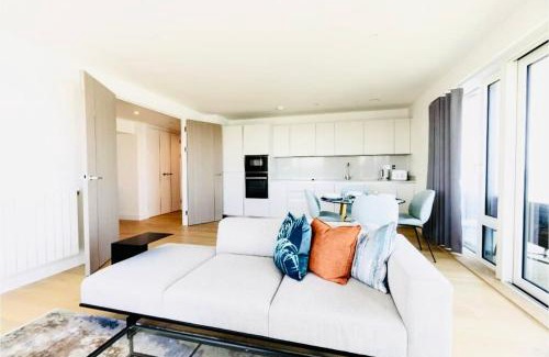 Woolwich Riverside Apartment | Executive Waterfront Split Penthouse