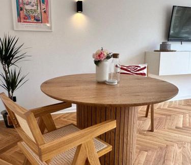 Kiel Apartment | Exklusives City Apartment - Balkon - 24h Check-in