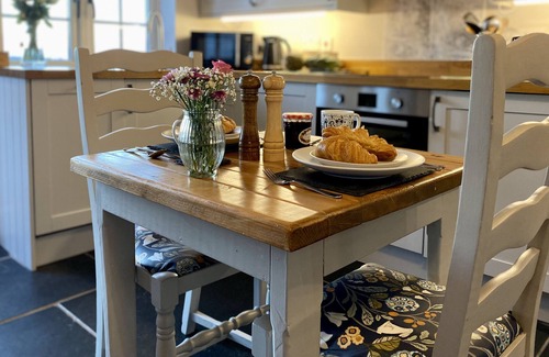 Brayford House | 'Exmoor Hideaway' a romantic rural retreat (dog friendly)