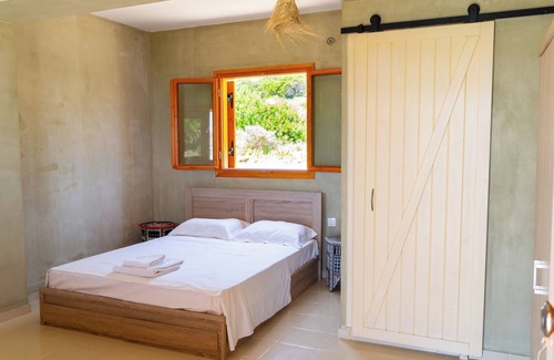 Karave House | Exoristoi Nature Suites