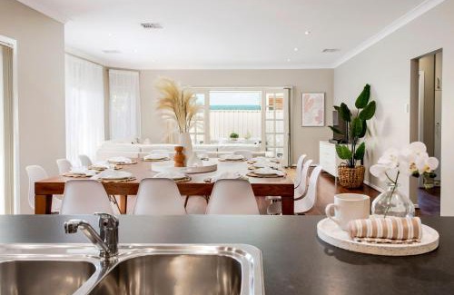 West Croydon House | Expansive 5-bed Stunner For Corporate &families