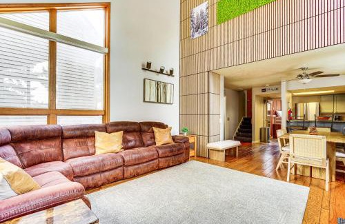 Park City Apartment | Expansive Canyons Ski Retreat with Community Pool!
