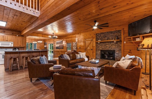Banner Elk Cabin | Expansive Log Home with Private Swimming Hole