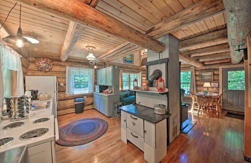 Bonners Ferry Cabin | Expansive Moyie Riverfront Cabin - Pets Welcome!