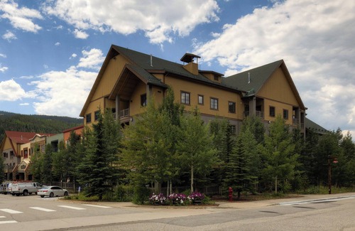 River Run Apartment | Expedition Station #8631