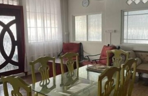 Bambalapitiya Apartment | Experience Colombo like a Local