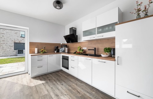Daenschendorf House | "Experience Comfort and Luxury at Ferienhaus Donnerkeil Fehmarn!"