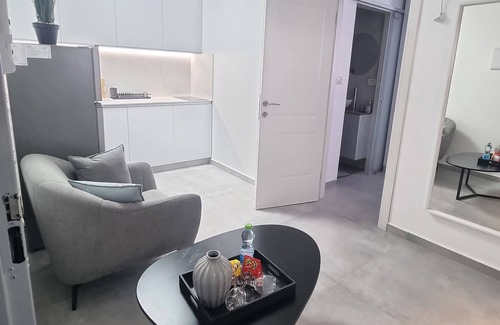 Netanya Apartment | Experience in the square