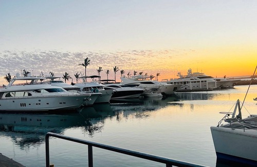 La Paz Boat Rental | Experience La Paz on a Classic Sailboat