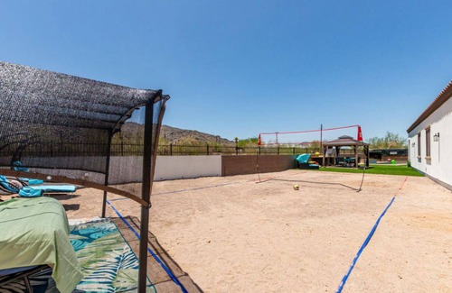Villa Vista House | Experience luxury at its finest. Spacious 4 bed 3 bath estate in South Mountain