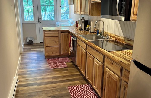 Lake Luzerne-Hadley Other | Experience rural bliss near historic Lake George with a six bdm mountain sunset