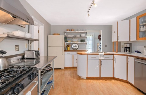 Long Island House | Experienced Host! Steps to Beach! 7BR Island Retreat w/Firepit, Bikes, Porches