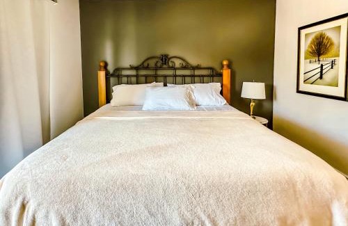Collingwood House | Explore Shopping Spa