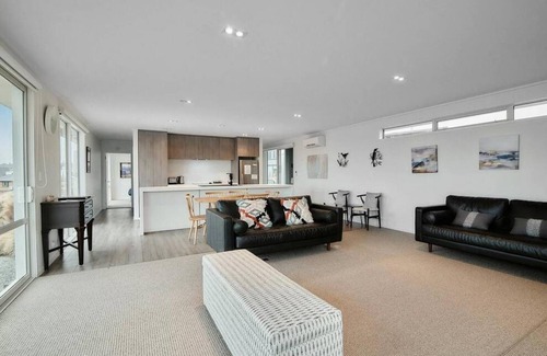 Lake Tekapo House | Explore Tekapo Accommodation