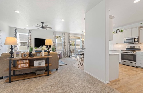 Caldwell House | Explorer's House, Firepit, Sleeps 10 w/Game Room